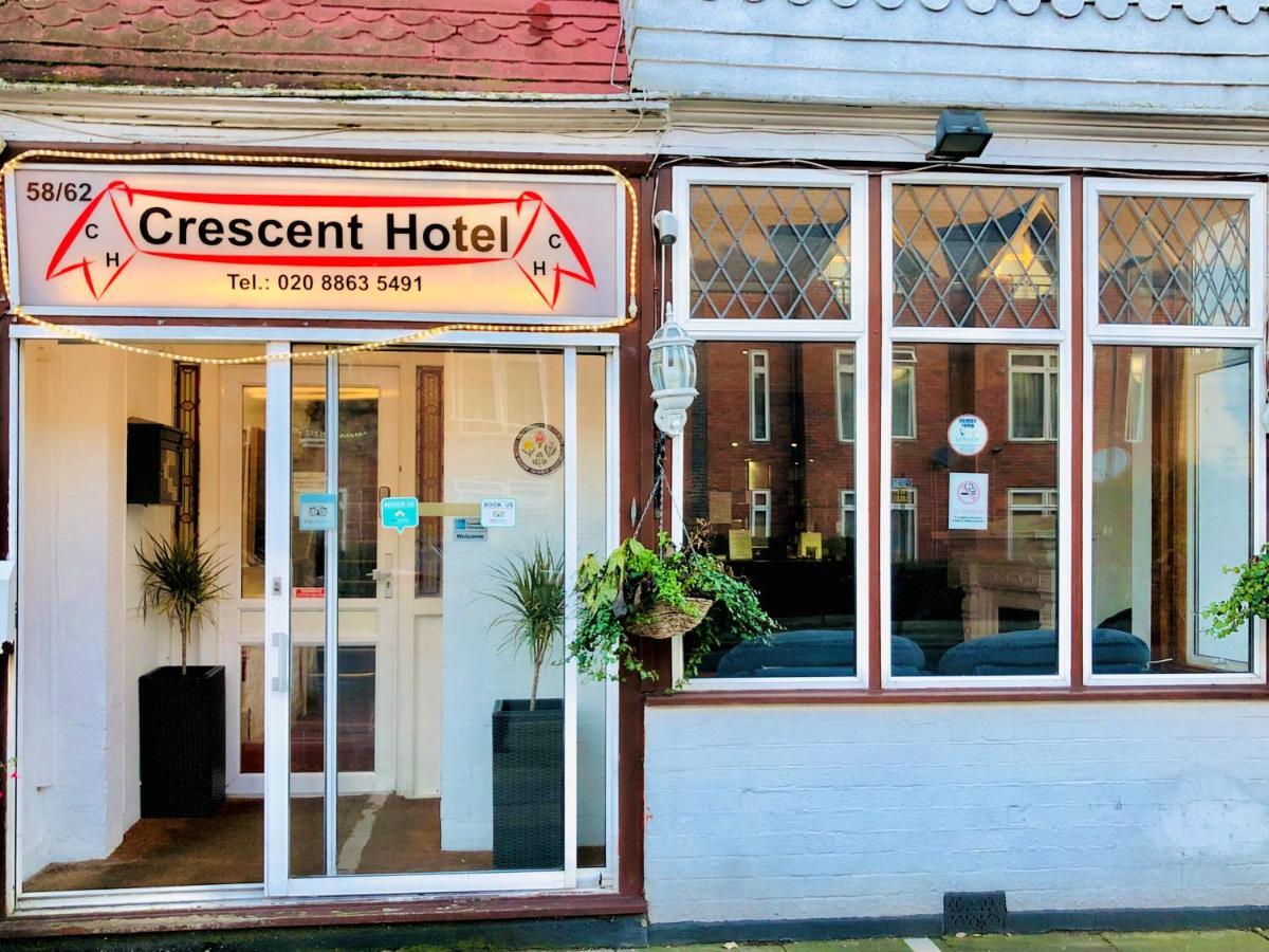 Crescent Hotel ハーロウ エクステリア 写真